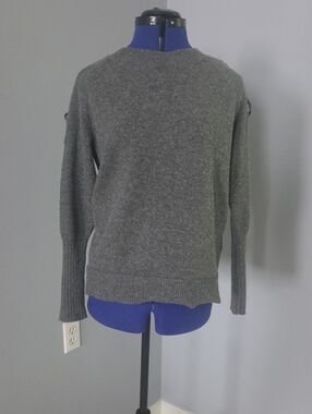 Women's Gray Crewneck Pullover Sweater